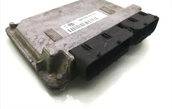 Volkswagen PASSAT B5.5 Engine control unit/module 06B906033AA 5WP40109