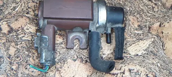 Ford Focus Turbo solenoid valve 9652520180