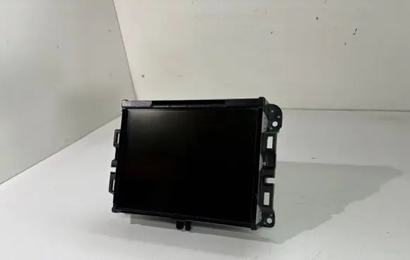 Dodge RAM 1500 DS Radio/CD/DVD/GPS head unit T00BE012770564