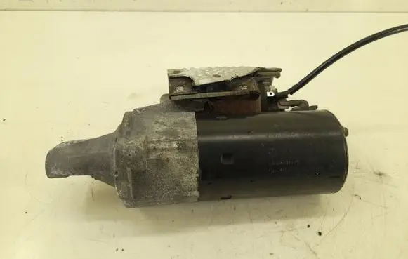 Mercedes-Benz R W251 Starter motor 0061510501 0061513701