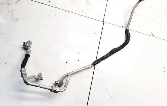 Nissan Leaf I (ZE0) Air conditioning (A/C) pipe/hose 924483nl1a