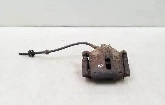 Citroen C3 Front brake caliper Y01132