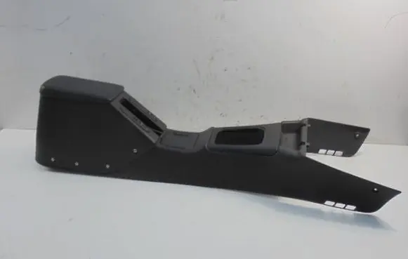 Opel Omega A Center console 