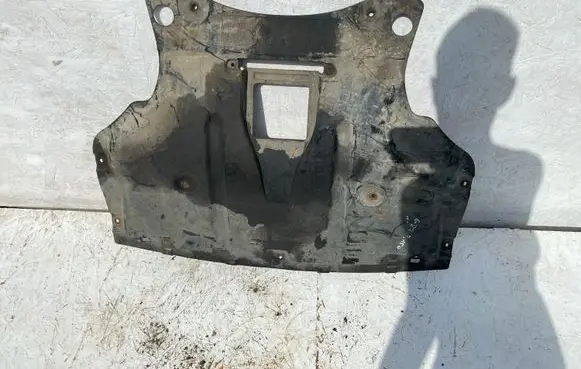 BMW X3 E83 Engine splash shield/under tray 51164310