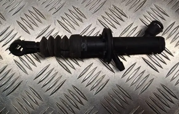 Renault Modus Clutch slave cylinder 8200227622B