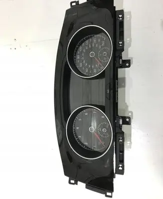 Volkswagen Golf VII Speedometer (instrument cluster) 5G1920840A