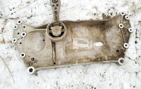 Volkswagen Touran I Front subframe 1k0199369g