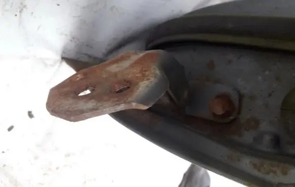 Mazda 626 Front door upper hinge