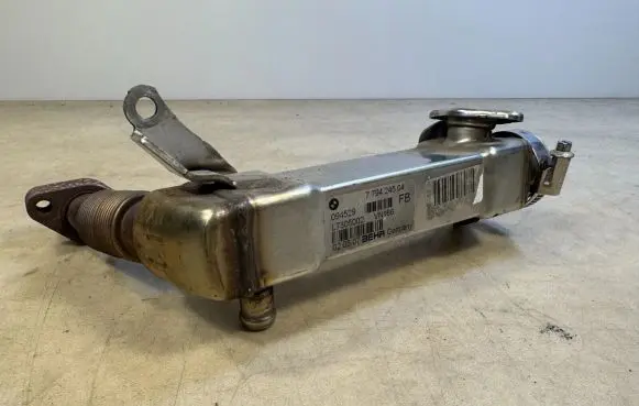 EGR valve cooler