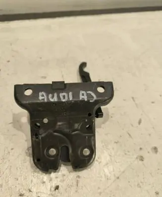 Audi A3 S3 8P Tailgate/trunk/boot lock/catch/latch 8P3827469A