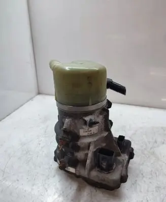 Volvo V70 Power steering pump 31387595