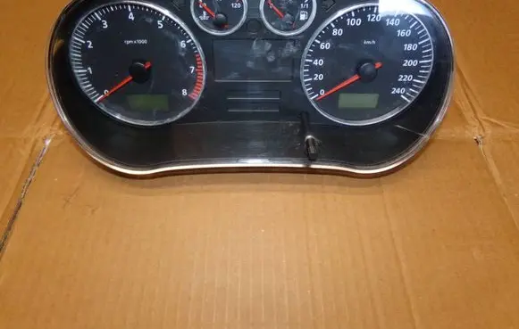 Seat Toledo II (1M) Speedometer (instrument cluster) 1M0920821A