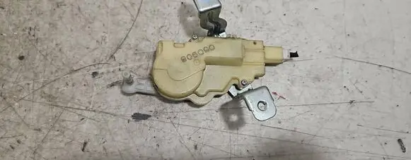 Loading door lock