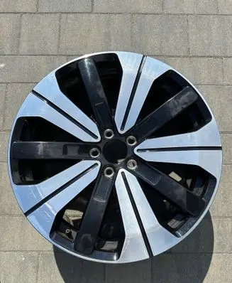 Volvo XC40 R19 alloy rim 32143627 ET505