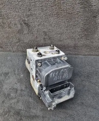 Audi A4 S4 B5 8D ABS Pump 8E0614111AB 0273004281