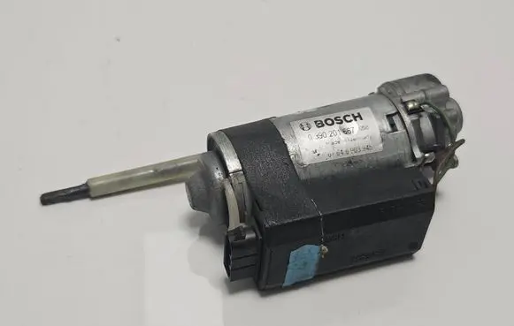 BMW X5 E53 Steering column adjust motor 67646903945 0390201667