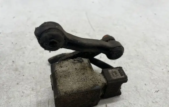 Mercedes-Benz E W211 Headlight/headlamp level sensor A0105427717