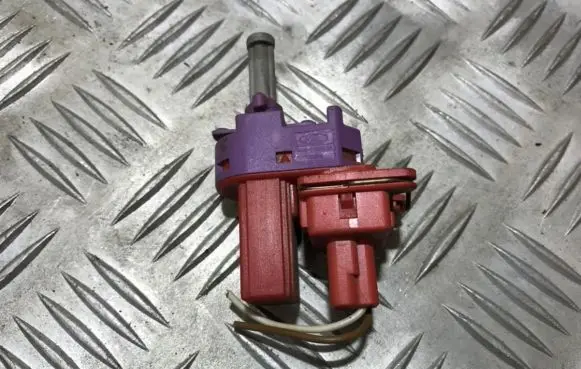 Ford Focus Brake pedal sensor switch 98ab7c534aa 98ab-7c534-aa