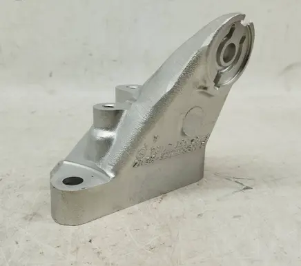 Mercedes-Benz 190 W201 Engine mounting bracket 1022234104 A1022234104 R1022234104