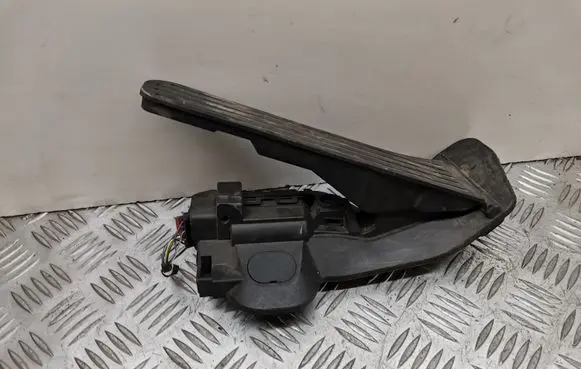 Volkswagen PASSAT B6 Accelerator throttle pedal 1K2721503AJ
