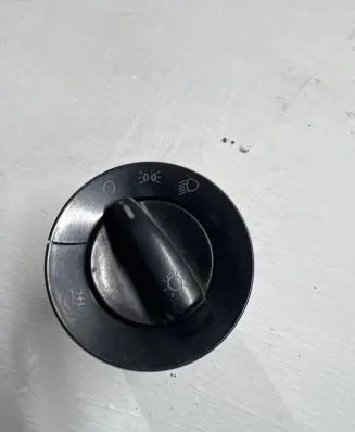 Volkswagen PASSAT B5.5 Light switch 1C0941531