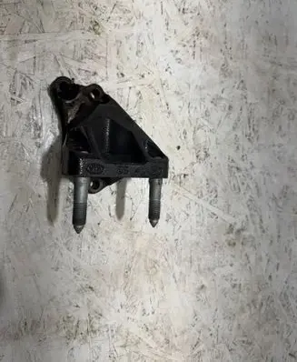 KIA Sportage Engine mounting bracket 190410