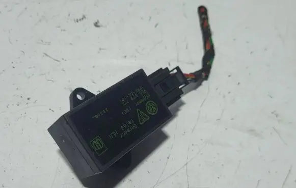 Volkswagen Golf V Gateway control module 1K0907530E 0325