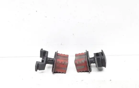 Mercedes-Benz E W212 Radiator mount bracket A0009912595