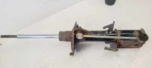 Mercedes-Benz Vito Viano W638 Front shock absorber/damper V4301 S4E09