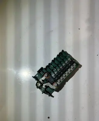 BMW 5 E39 Fuse box set 8387541 18490