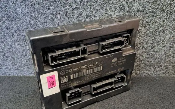 Audi A8 S8 D4 4H Comfort/convenience module 4H0907064BP