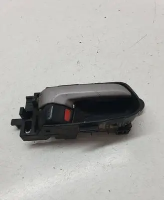 Suzuki Grand Vitara II Front door interior handle