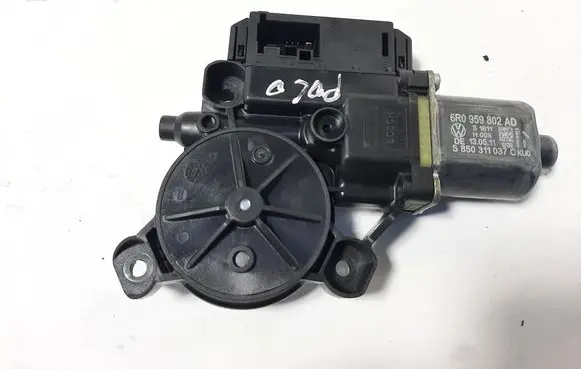 Volkswagen Polo V 6R Front door window regulator motor 6R0959802AD