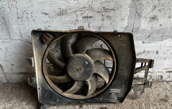 Ford Escort Electric radiator cooling fan 95AB8K620EA 8240201