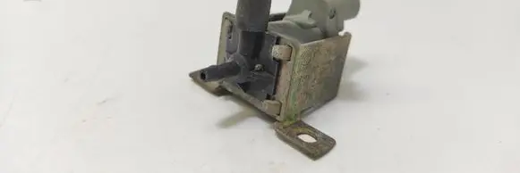 Opel Vectra B Vacuum valve 72097516