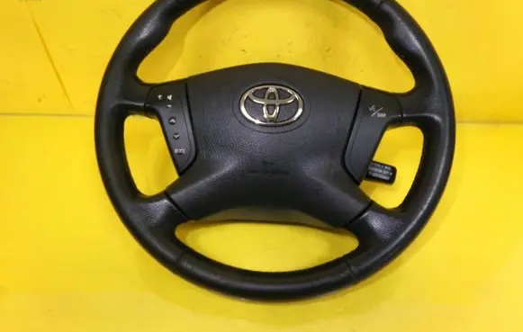 Toyota Avensis T250 Steering wheel 40725