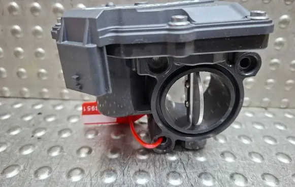 Renault Trafic III (X82) Throttle valve S26336951 8201374868