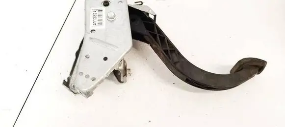 Opel Astra H Clutch pedal 28870