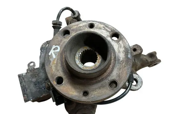 Renault Clio IV Front wheel hub spindle knuckle 