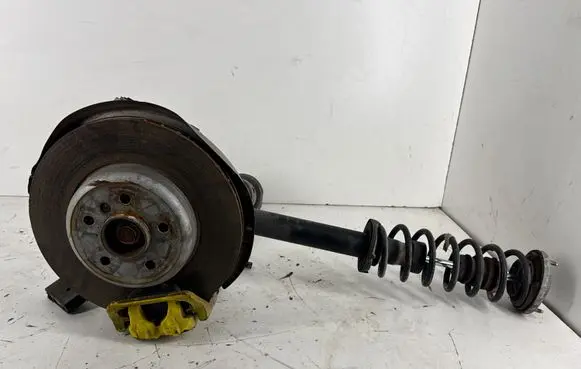 BMW 5 F10 F11 Rear wheel hub spindle/knuckle 6793769 7581015 6778253