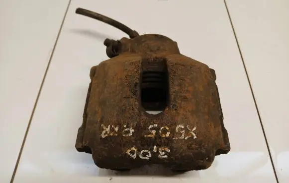 BMW X5 E53 Front brake caliper
