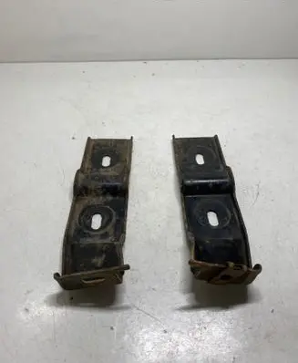 Mercedes-Benz ML W163 Front bumper mounting bracket A1638850514 A1638850614