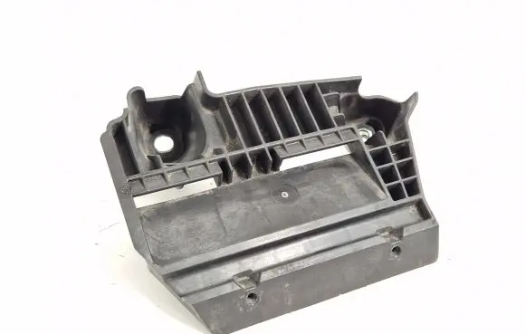 Ford Mondeo MK V Other engine bay part DG9310663B D2L4A