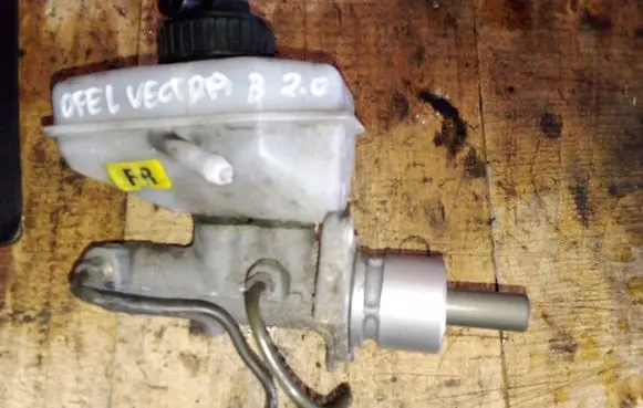 Opel Vectra B Master brake cylinder 9304125000