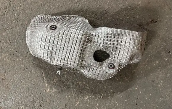 Suzuki SX4 S-Cross Heat shield in engine bay 