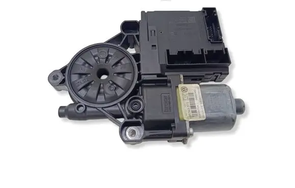 Volkswagen PASSAT B7 Front door window regulator motor 3AA959702A 988393315 936330110