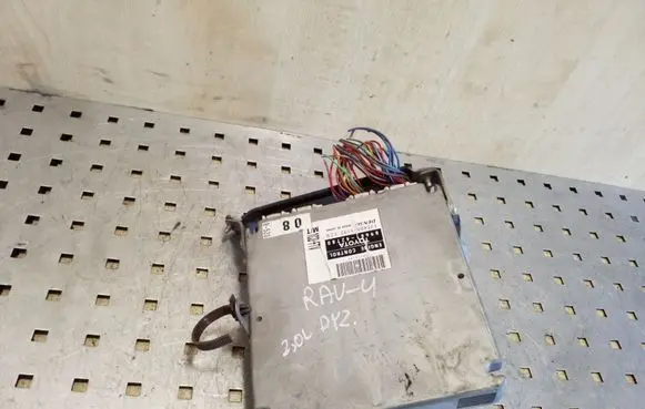 Toyota RAV 4 (XA20) Engine control unit/module 8966142780 1758005192