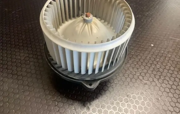 KIA Sorento Heater fan/blower B308830230 A0540222C
