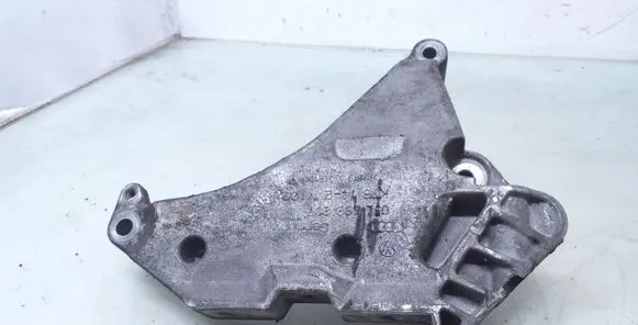 Volkswagen PASSAT B7 Engine mounting bracket 03L199207
