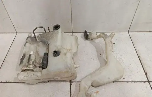 Maybach 57/62 Windshield washer fluid reservoir/tank A2408600064